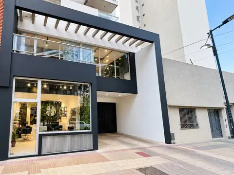 Venta local comercial 197 m2  - zona 10 y 46