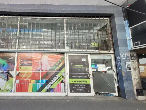 Local comercial en venta en morón centro a 1 cuadra de la estación morón
