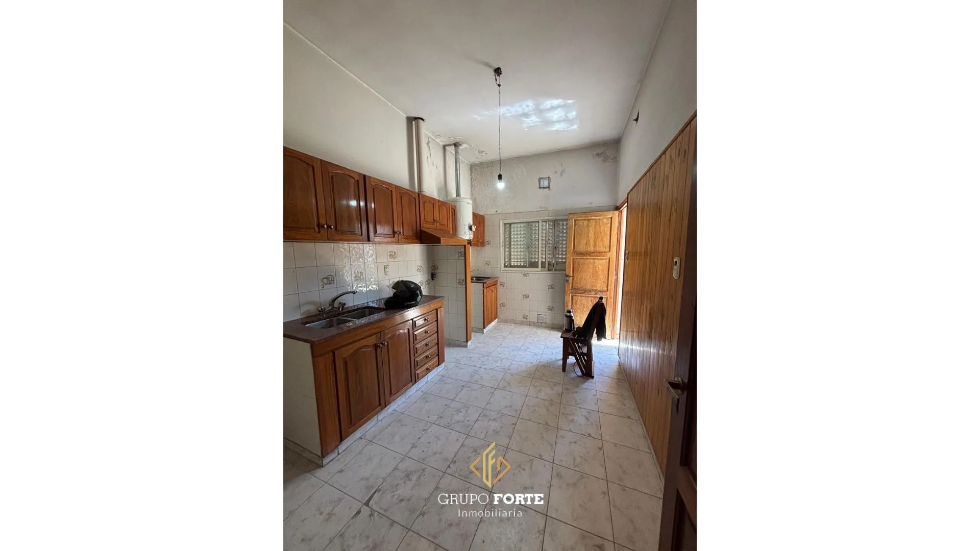 Casa con departamento en venta - Alto Alberdi