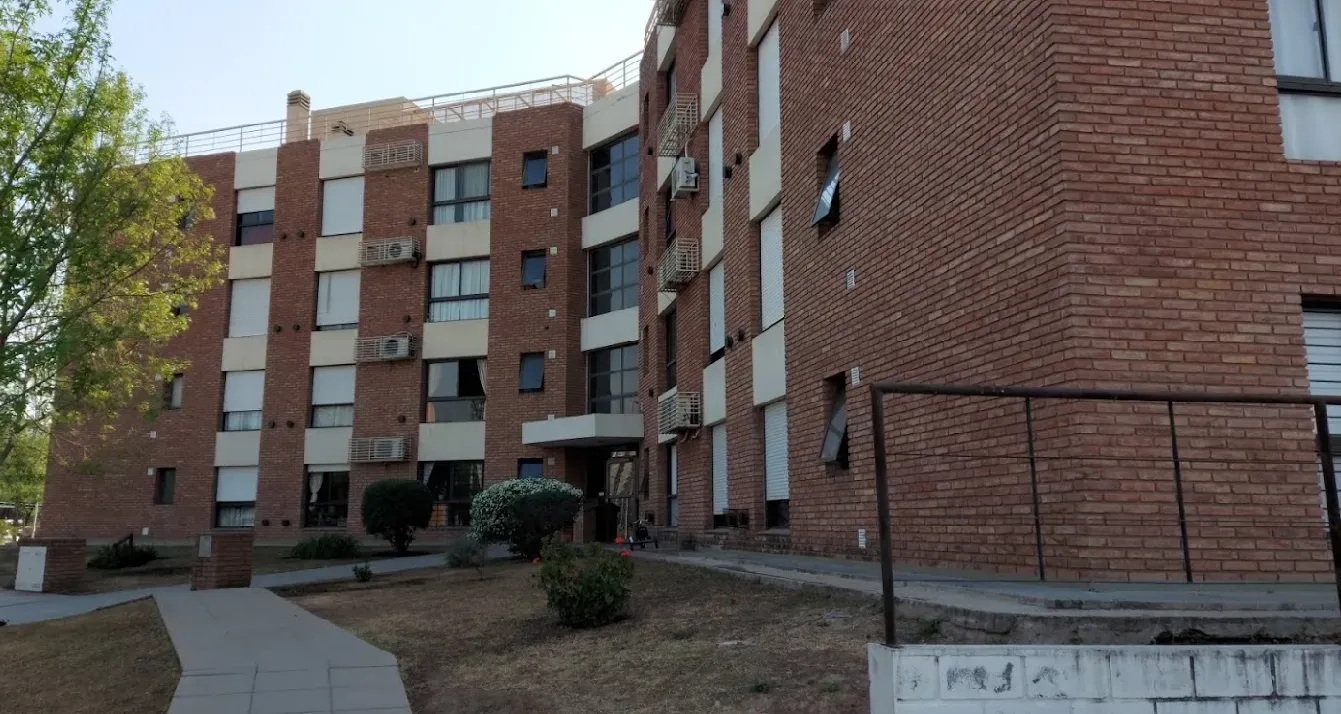 Av Carcano 251 - Barrio Chateu