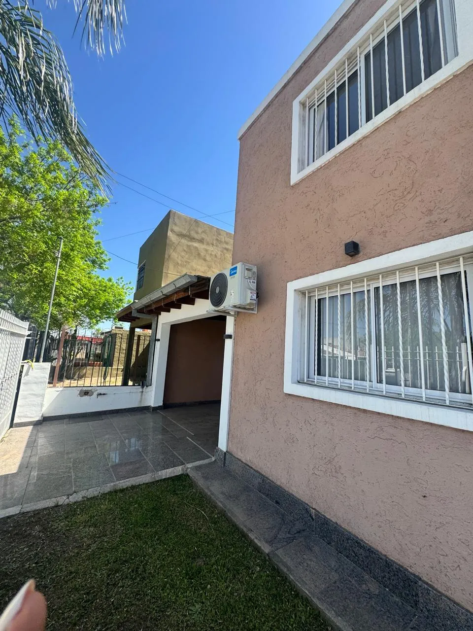 Venta de casa de 4 dormitorios en Solares de Arguello