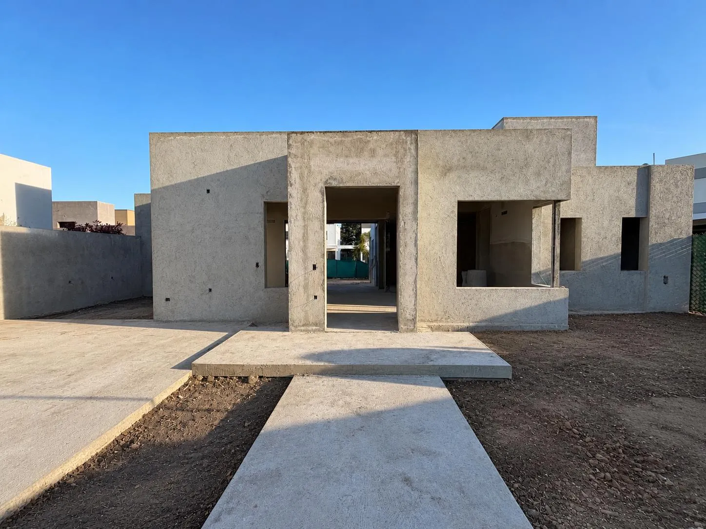 ANTIGUA ESTANCIA – VILLA ALLENDE! Una Planta, Pileta y Galería con Asador (GV)