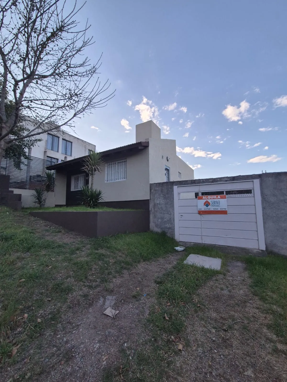 Casa en alquiler de 2 dormitorios - Altos de la Calera