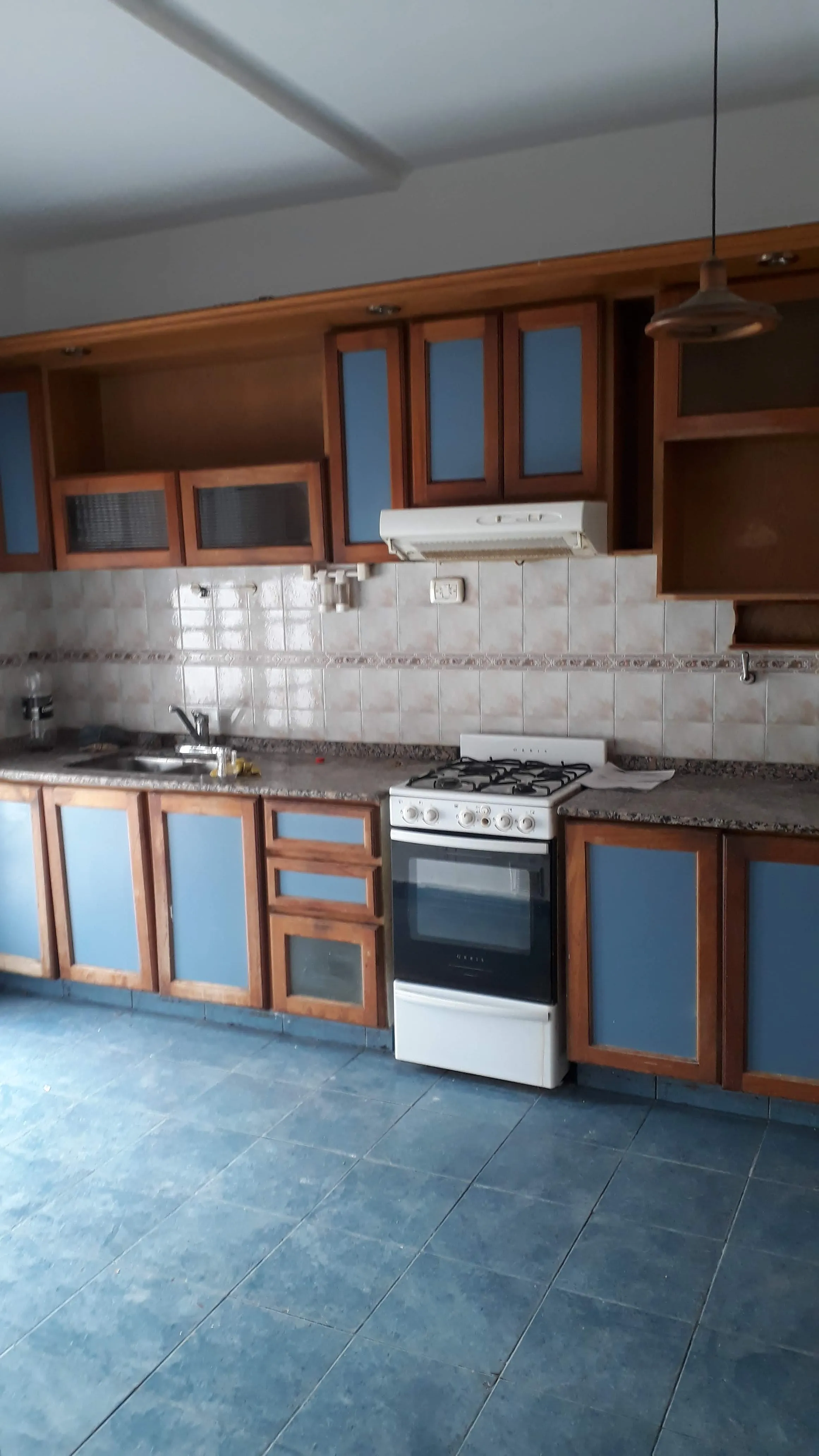 DUEÑO VENDE CASA