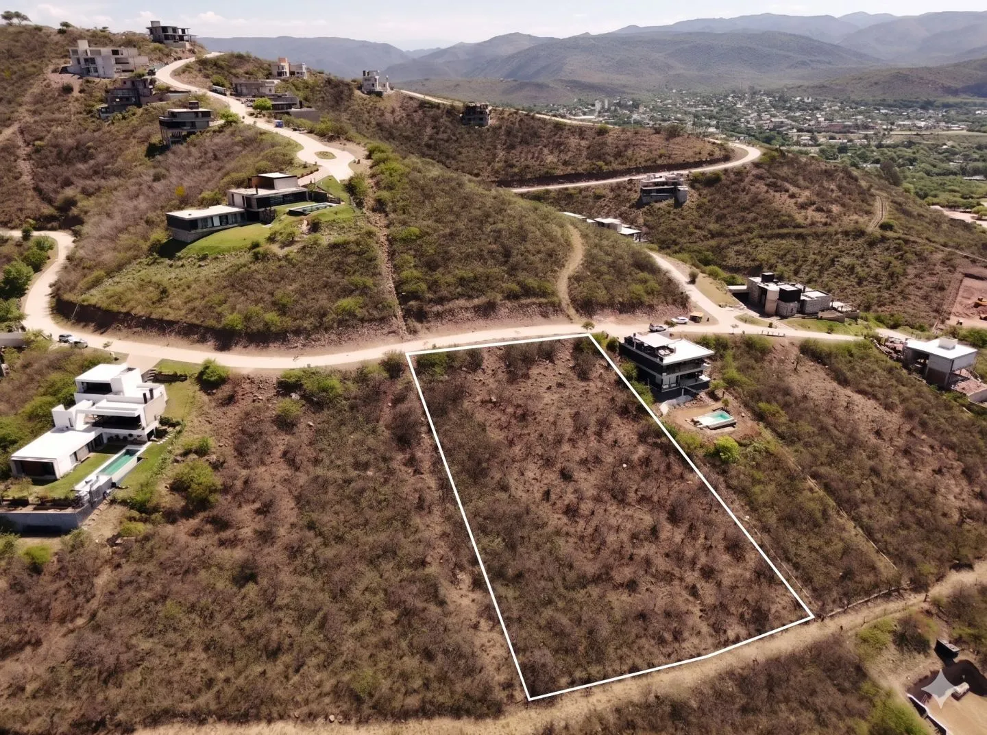 SE VENDE LOTE  | COUNTRY LA DESEADA | +1200 m2