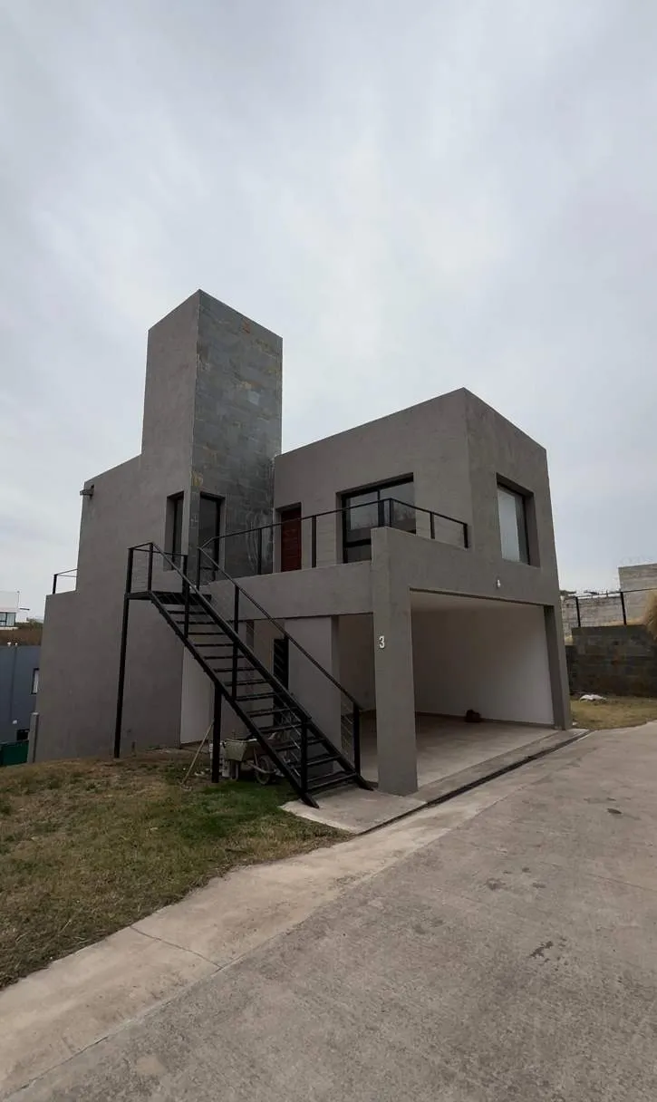 DUPLEX EN VENTA - TRES DORMITORIOS - LA CALERA - COUNTRY LA CUESTA