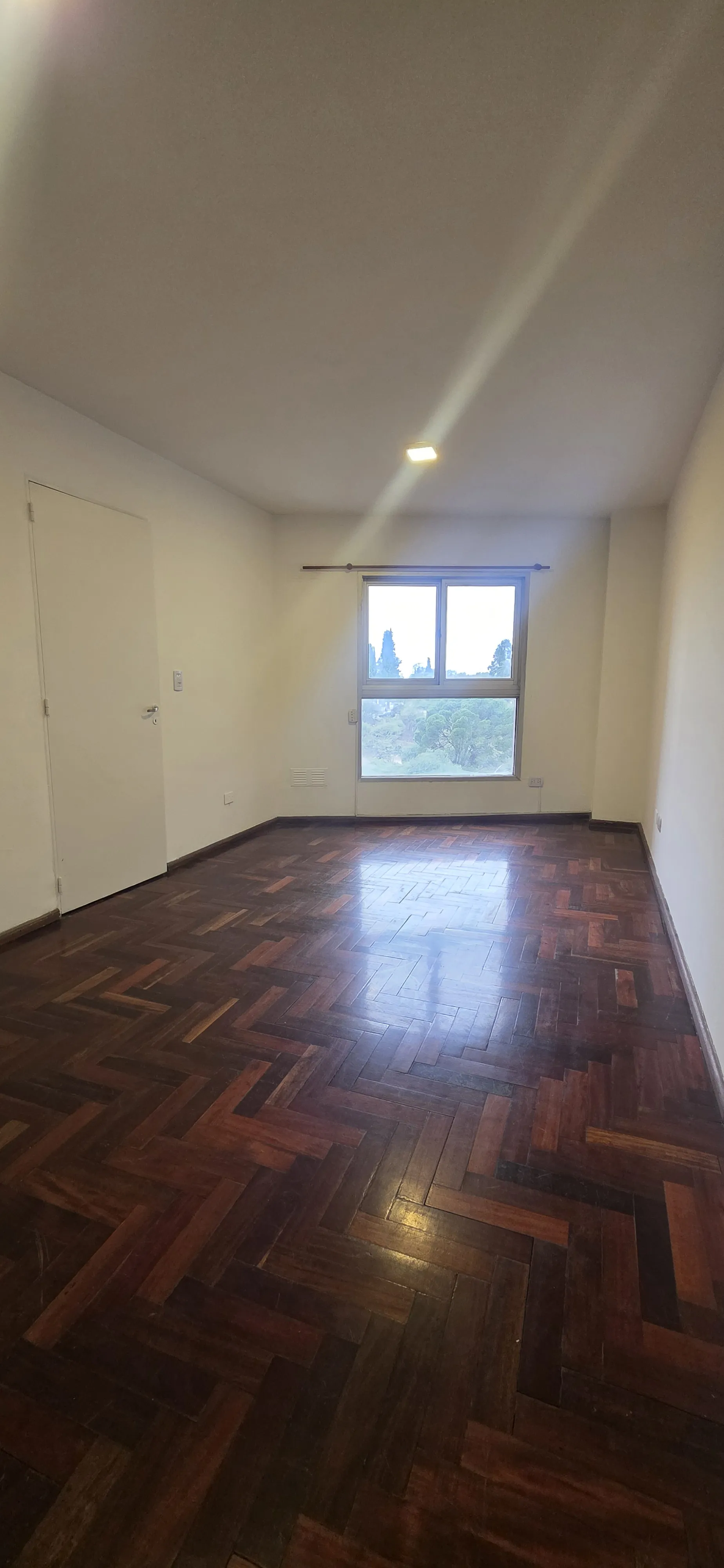 Alquilo Dep 1 Dormitorio en Nva Cba Lugones 230 Frente al Parque Sarmiento