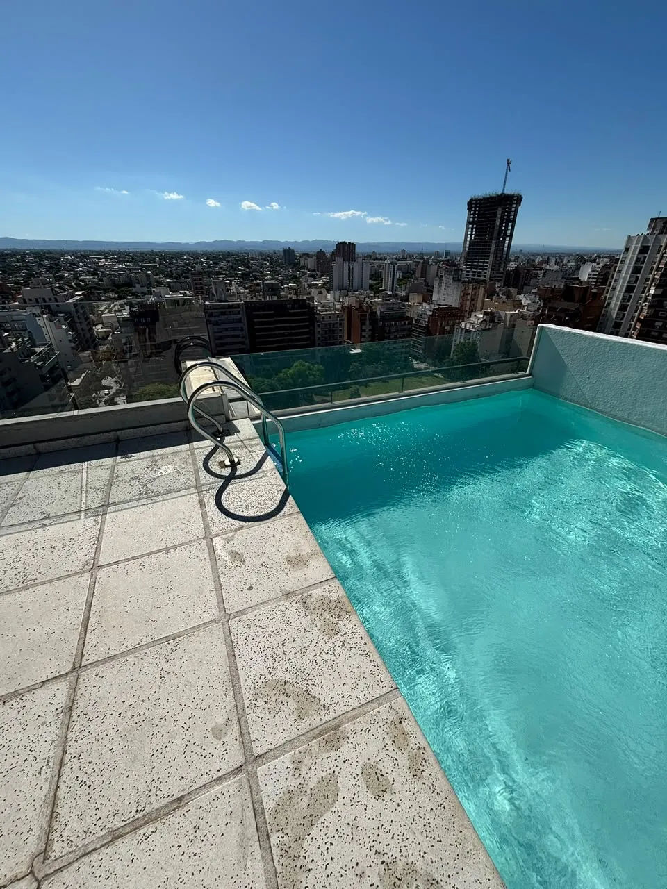 🏠 ALQUILER AMOBLADO NUEVA CORDOBA UN DORMITORIO CON TERRAZA, ASADOR Y PILETA