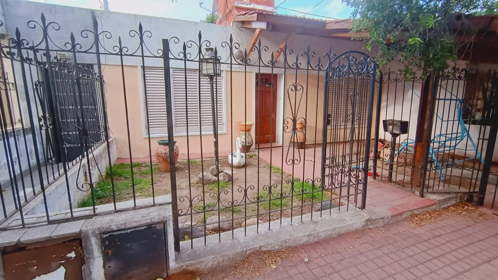 DUEÑO VILLA CABRERA ZONA SOBRE ITALIA A METROS DE SUBIDA DEL CERRO Y SHOPPING