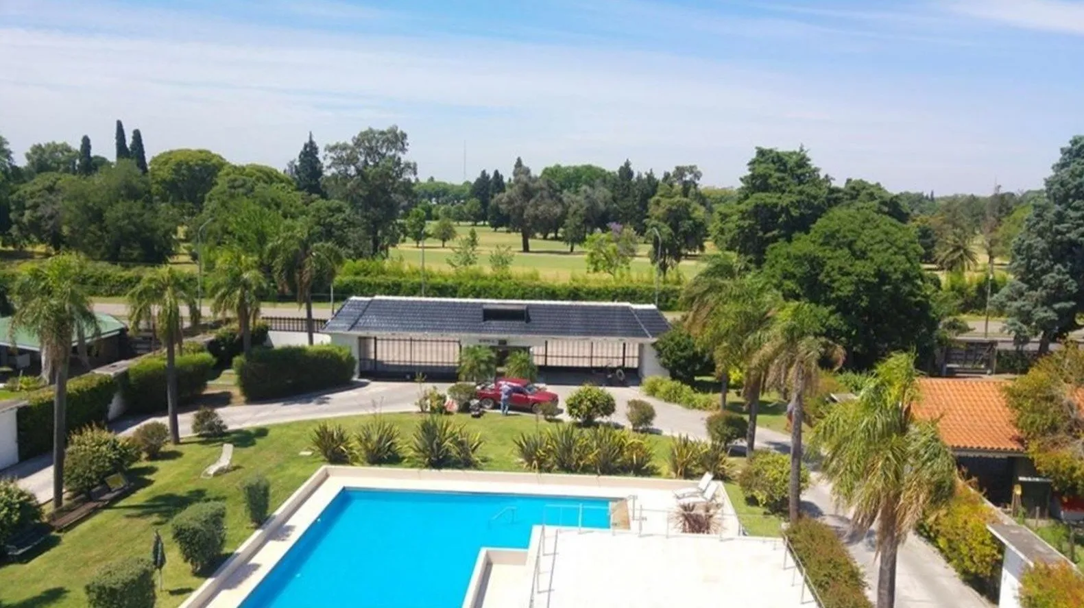 Alquiler Departamento Fisherton Golf 3 Dormitorios -  180m2  - Vista a Jockey Cl...