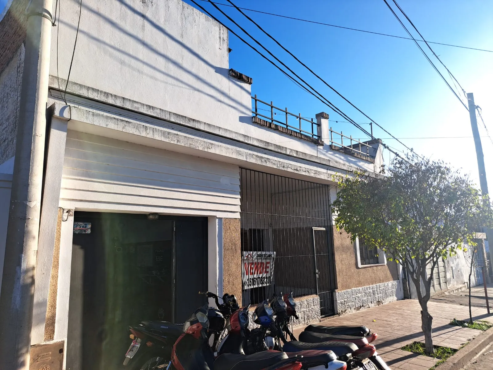 VENDO CASA BARRIO PROVIDENCIA DE 2 DORMITORIOS + DPTO