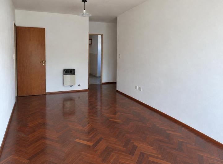 Departamento · 60m² · 4 Ambientes · 1 Cochera
