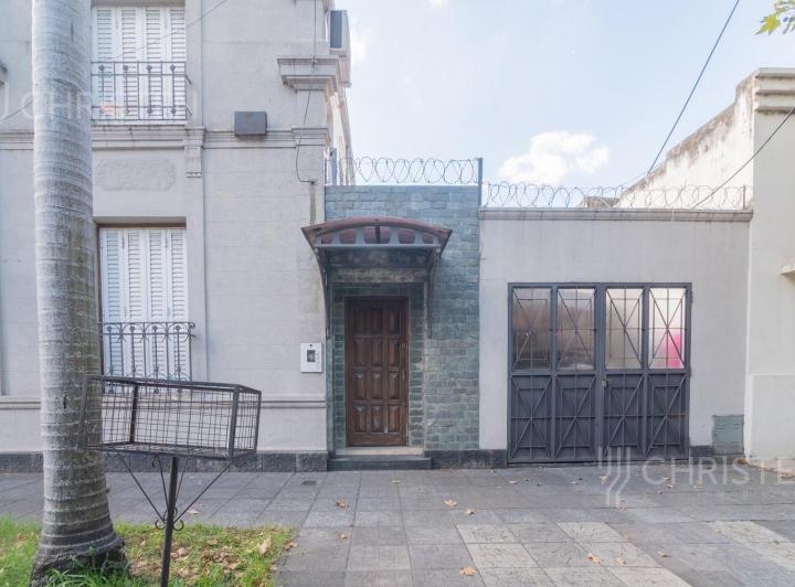 Casa · 166m² · 6 Ambientes · 1 Cochera