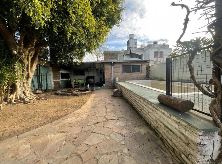 Casa · 173m² · 5 Ambientes · 3 Cocheras