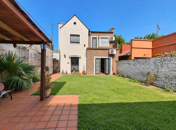 Casa · 150m² · 5 Ambientes · 1 Cochera