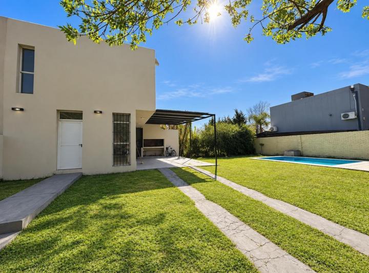 Casa · 70m² · 4 Ambientes