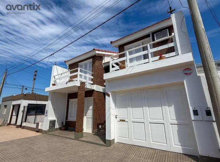 Casa · 173m² · 6 Ambientes · 1 Cochera