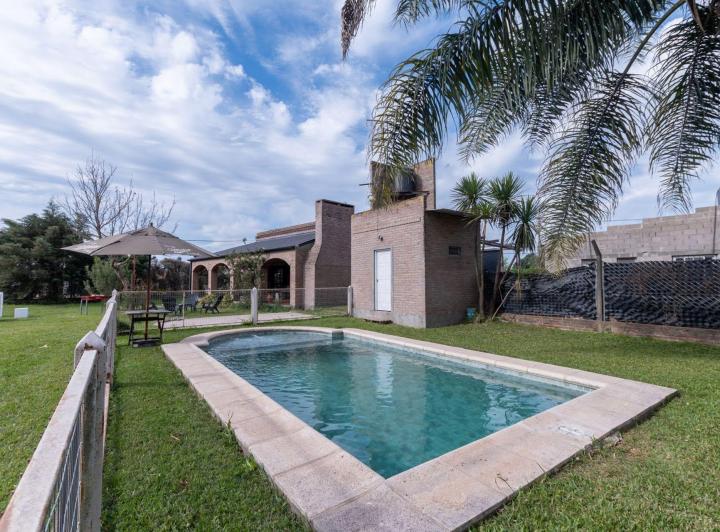 Casa · 184m² · 5 Ambientes · 1 Cochera