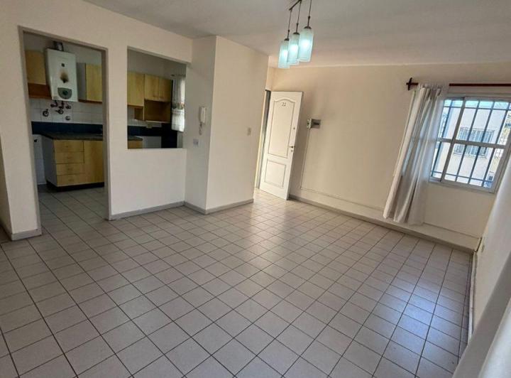 Departamento · 65m² · 5 Ambientes · 1 Cochera