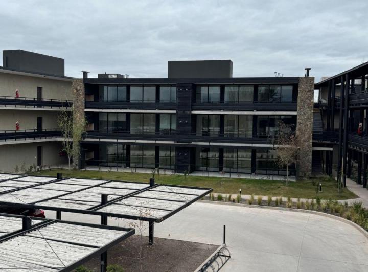 Departamento · 65m² · 6 Ambientes · 2 Cocheras