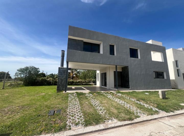 Departamento · 150m² · 2 Ambientes · 1 Cochera