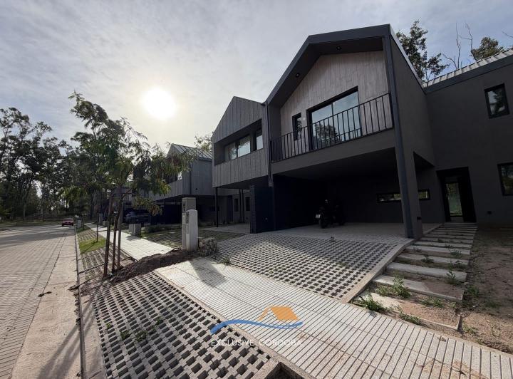 Departamento · 170m² · 4 Ambientes · 2 Cocheras