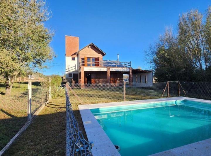 Casa · 128m² · 5 Ambientes · 1 Cochera