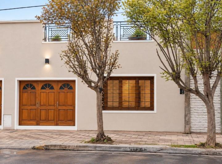 Casa · 127m² · 6 Ambientes · 1 Cochera