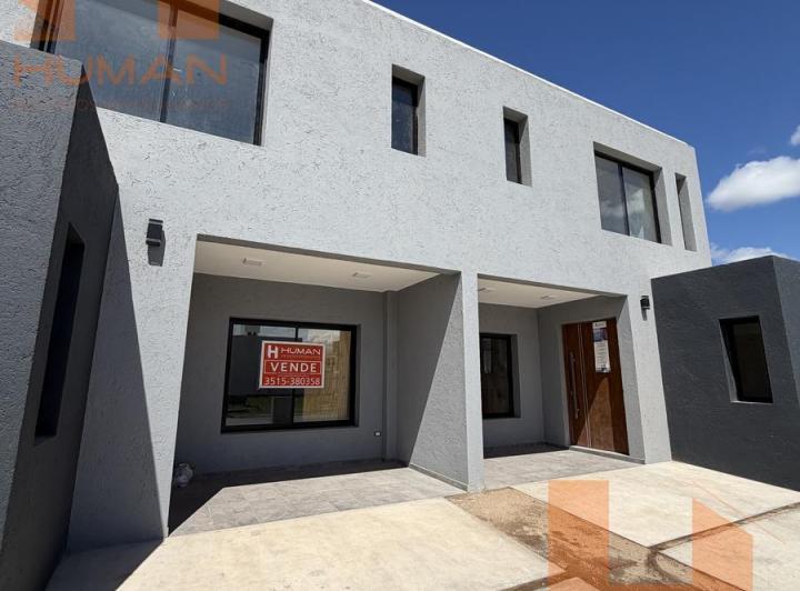 Casa · 126m² · 3 Ambientes · 2 Cocheras
