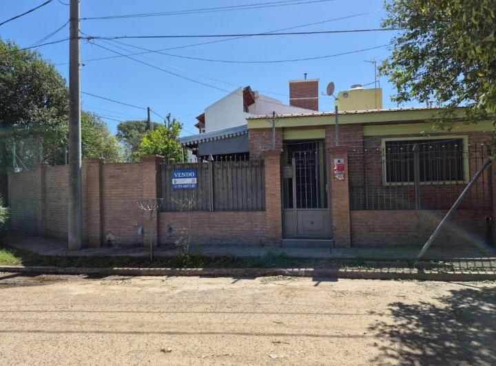 Casa · 144m² · 5 Ambientes · 1 Cochera