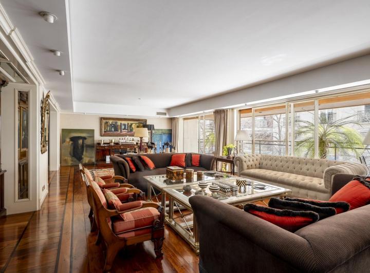 Departamento · 297m² · 6 Ambientes · 2 Cocheras