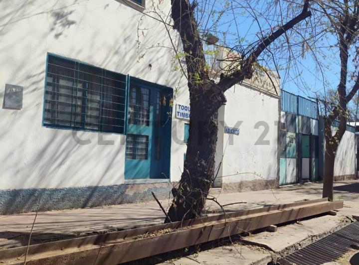 Bodega-Galpón · 600m² · 6 Ambientes