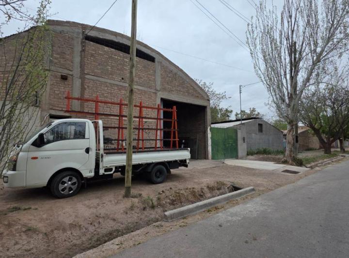 Bodega-Galpón · 275m² · 1 Ambiente · 1 Cochera
