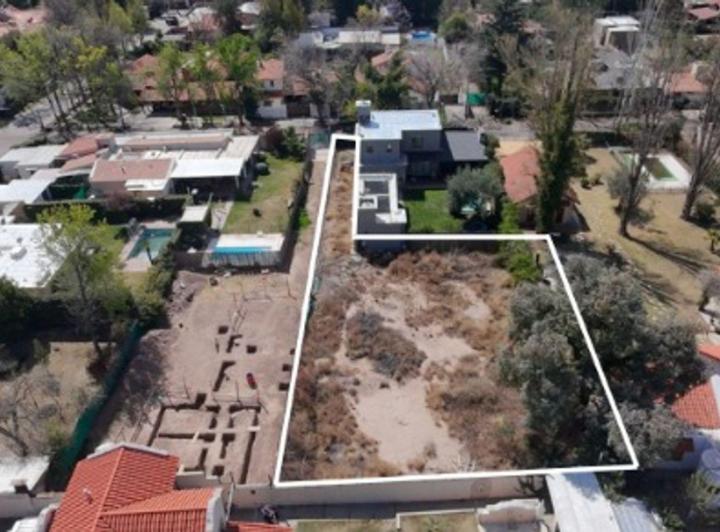 Terreno · 777m²