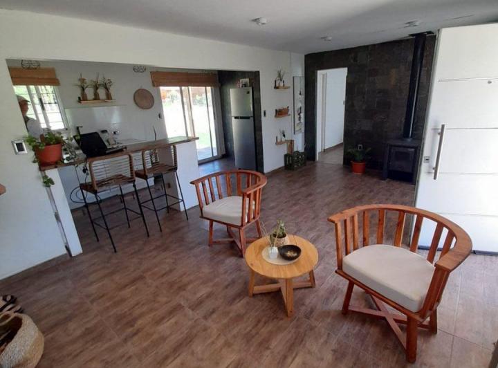 Casa · 84m² · 4 Ambientes · 1 Cochera