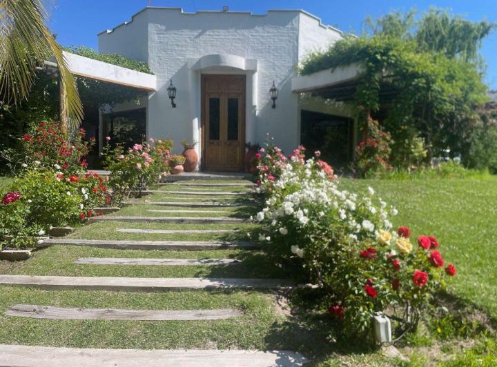 Casa · 370m² · 7 Ambientes