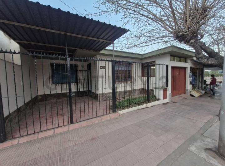Casa · 128m² · 5 Ambientes