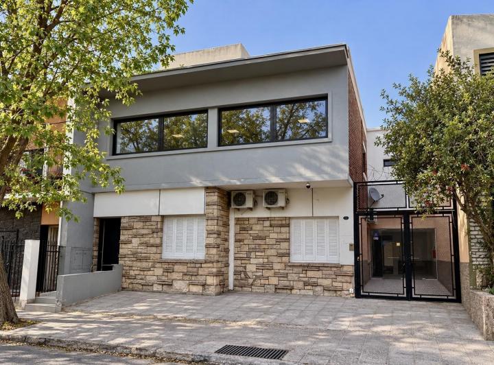 Oficina comercial · 210m²