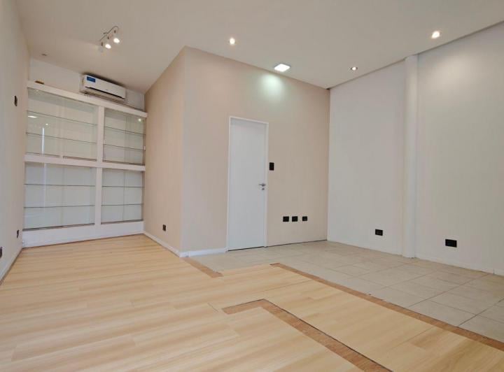 Local comercial · 30m² · 2 Ambientes