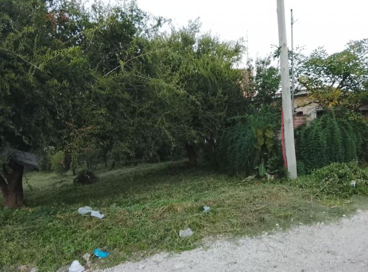 Terreno · 844m²