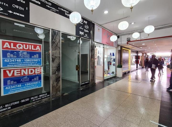 Local comercial · 61m²