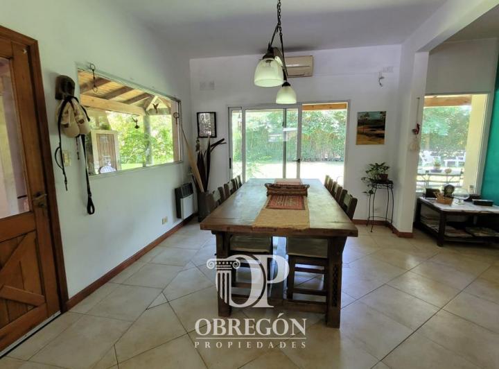 Casa · 149m² · 4 Ambientes · 2 Cocheras