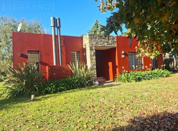 Casa · 162m² · 4 Ambientes · 5 Cocheras