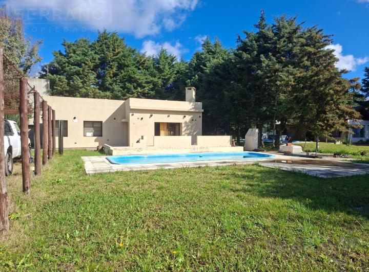 Casa · 138m² · 4 Ambientes · 2 Cocheras