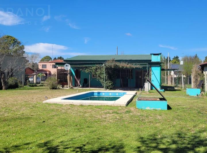 Casa · 140m² · 4 Ambientes · 2 Cocheras