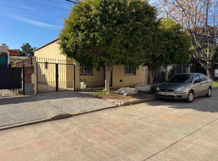 Casa · 158m² · 3 Ambientes · 2 Cocheras
