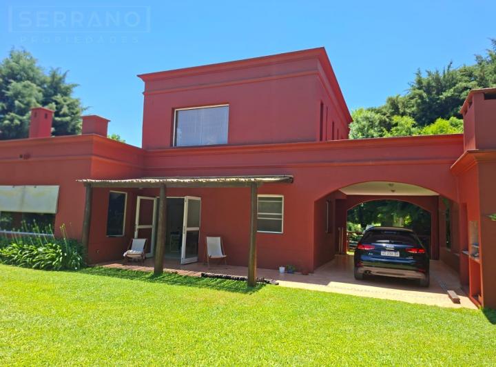 Casa · 175m² · 4 Ambientes · 2 Cocheras