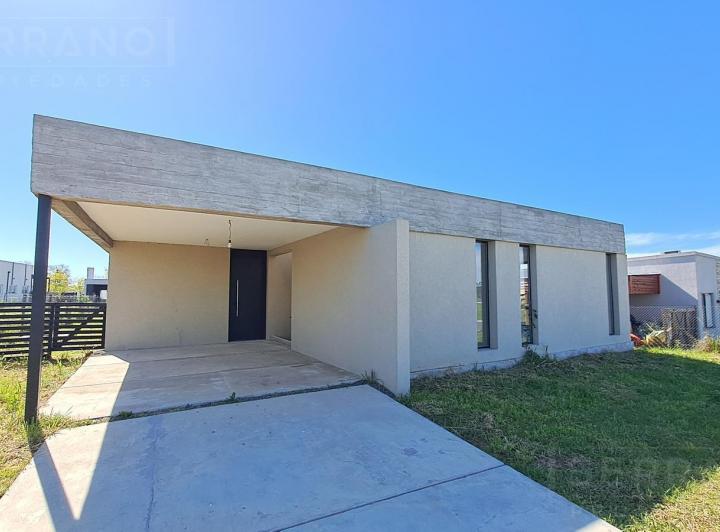 Casa · 150m² · 4 Ambientes · 1 Cochera