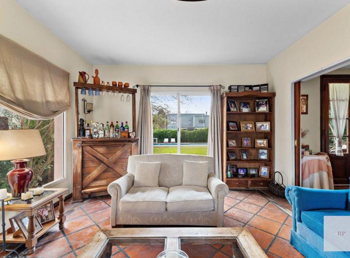Casa · 147m² · 4 Ambientes · 2 Cocheras