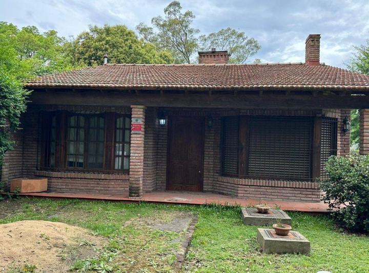 Casa · 125m² · 3 Ambientes · 2 Cocheras